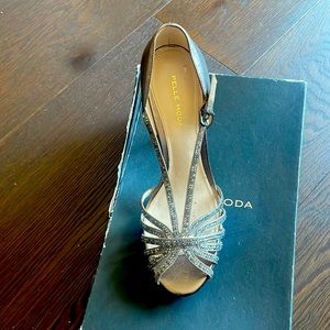 Pelle Moda Formal Heel